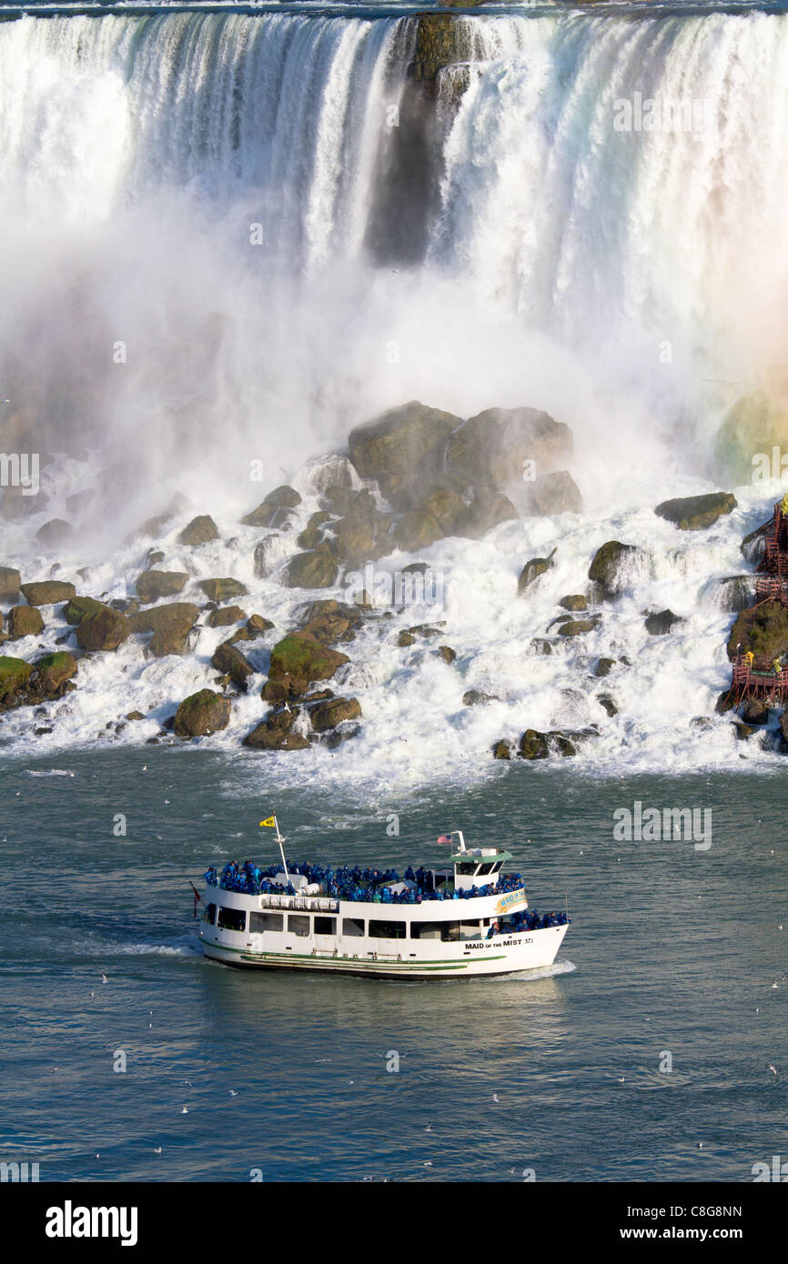 'Bridal Veil Falls' 'Maid of the Mist' boat tour Stock Photo