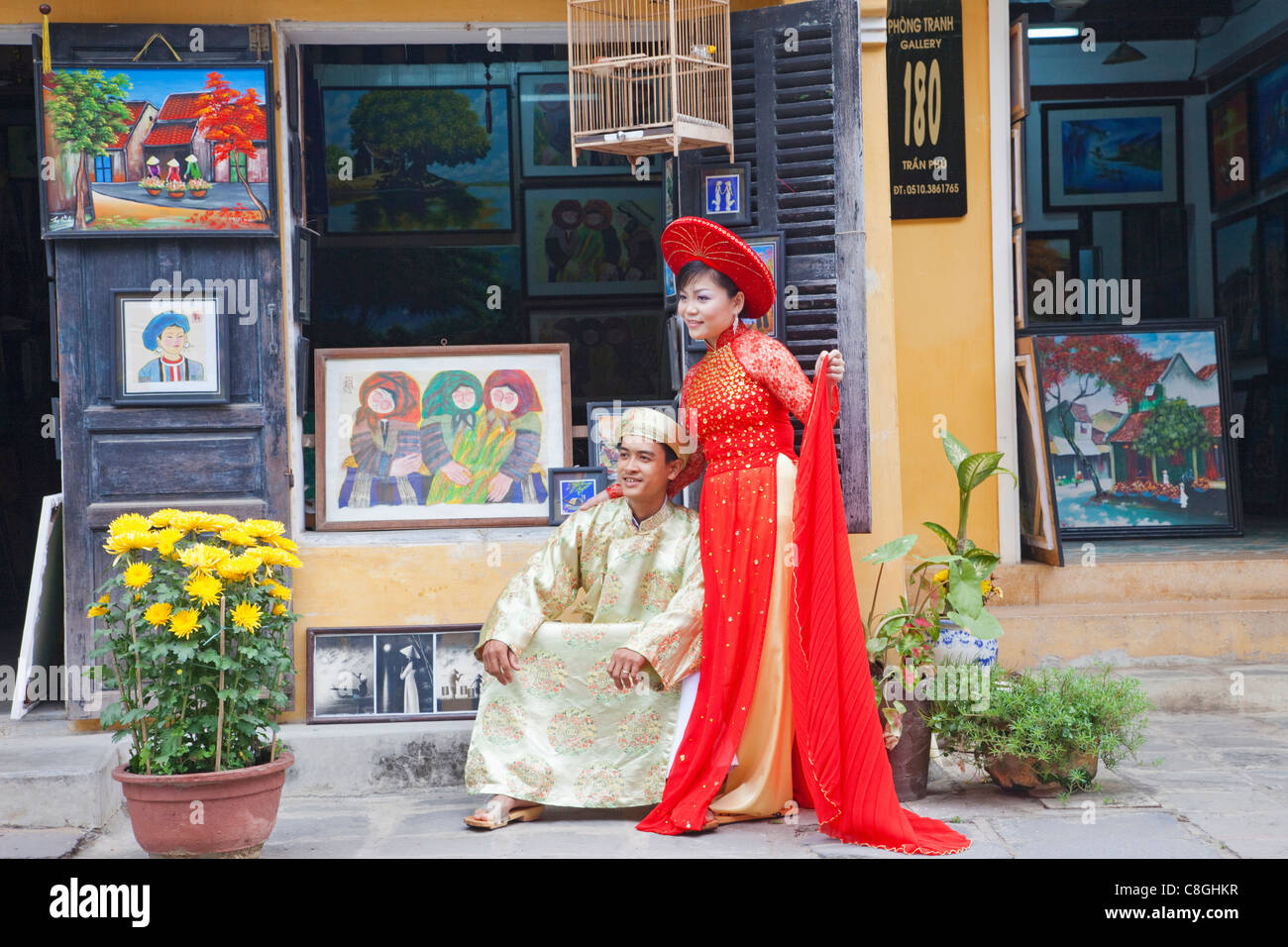 Hoi an weddings hi-res stock photography and images - Alamy