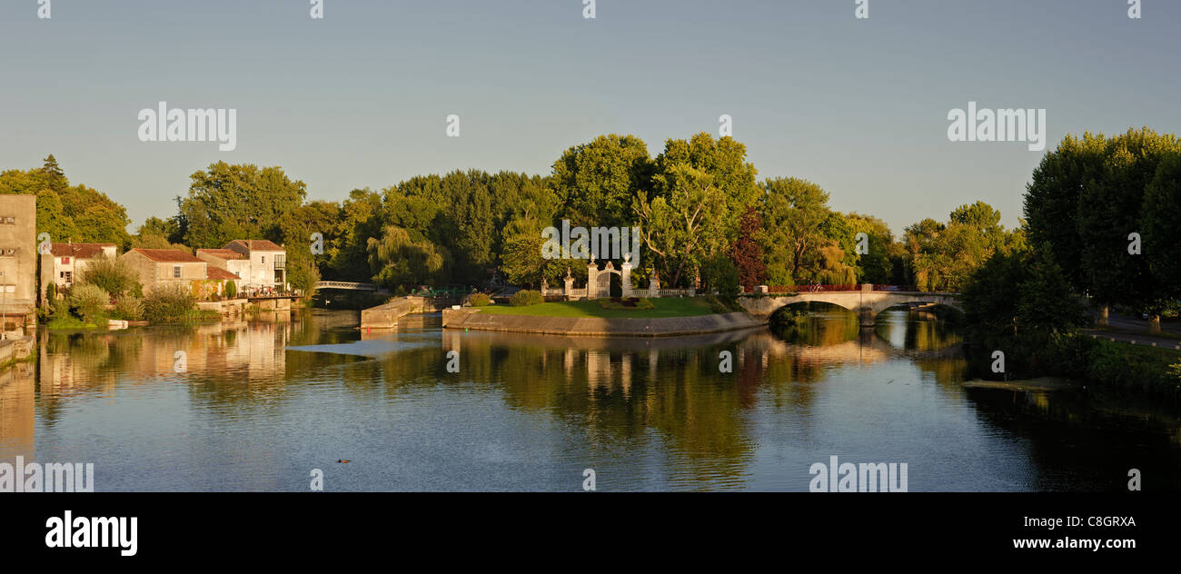 Jarnac, Charente, France. L'Ile Madame (Isle Madame) on the Charente river Stock Photo