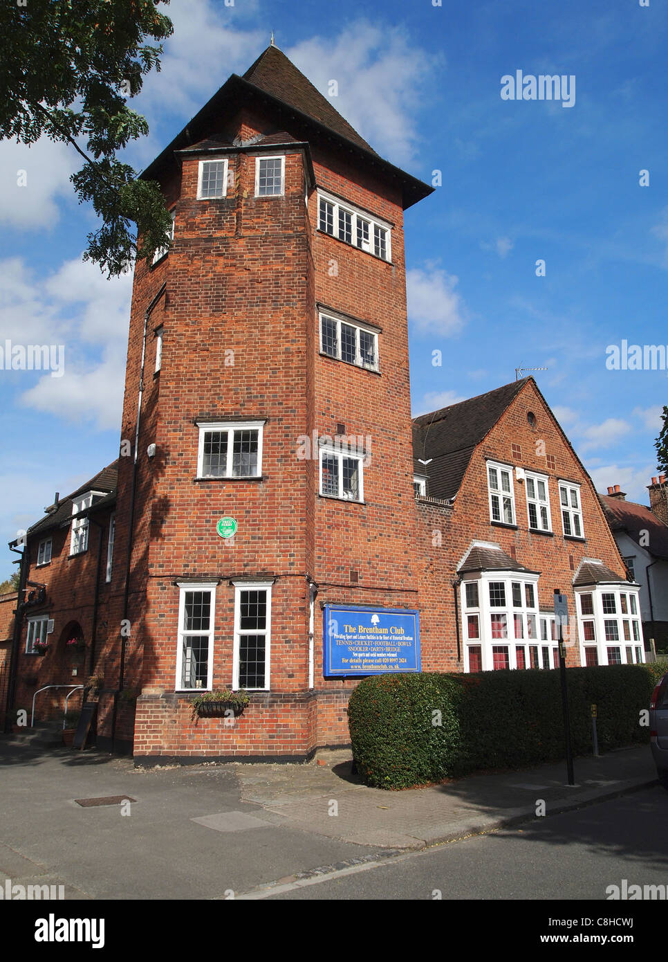 The clubhouse building, Brentham Club, Ealing, part of Britain's first planned garden suburb - Fred Perry played tennis here Stock Photo