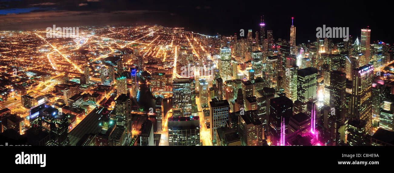 Skyscrapers chicago night aerial hi-res stock photography and images ...