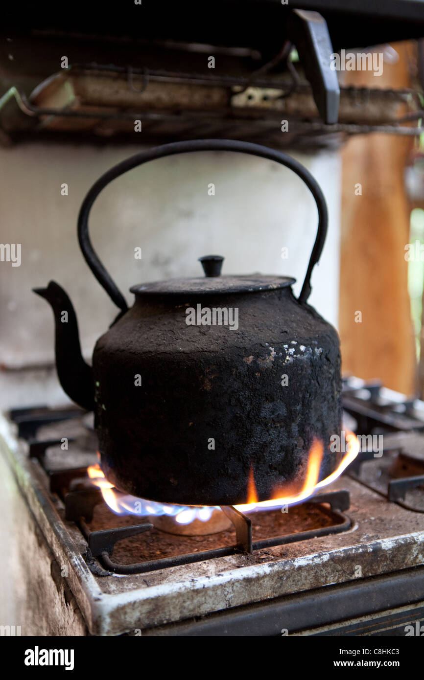 Black kettle hires stock photography and images Alamy