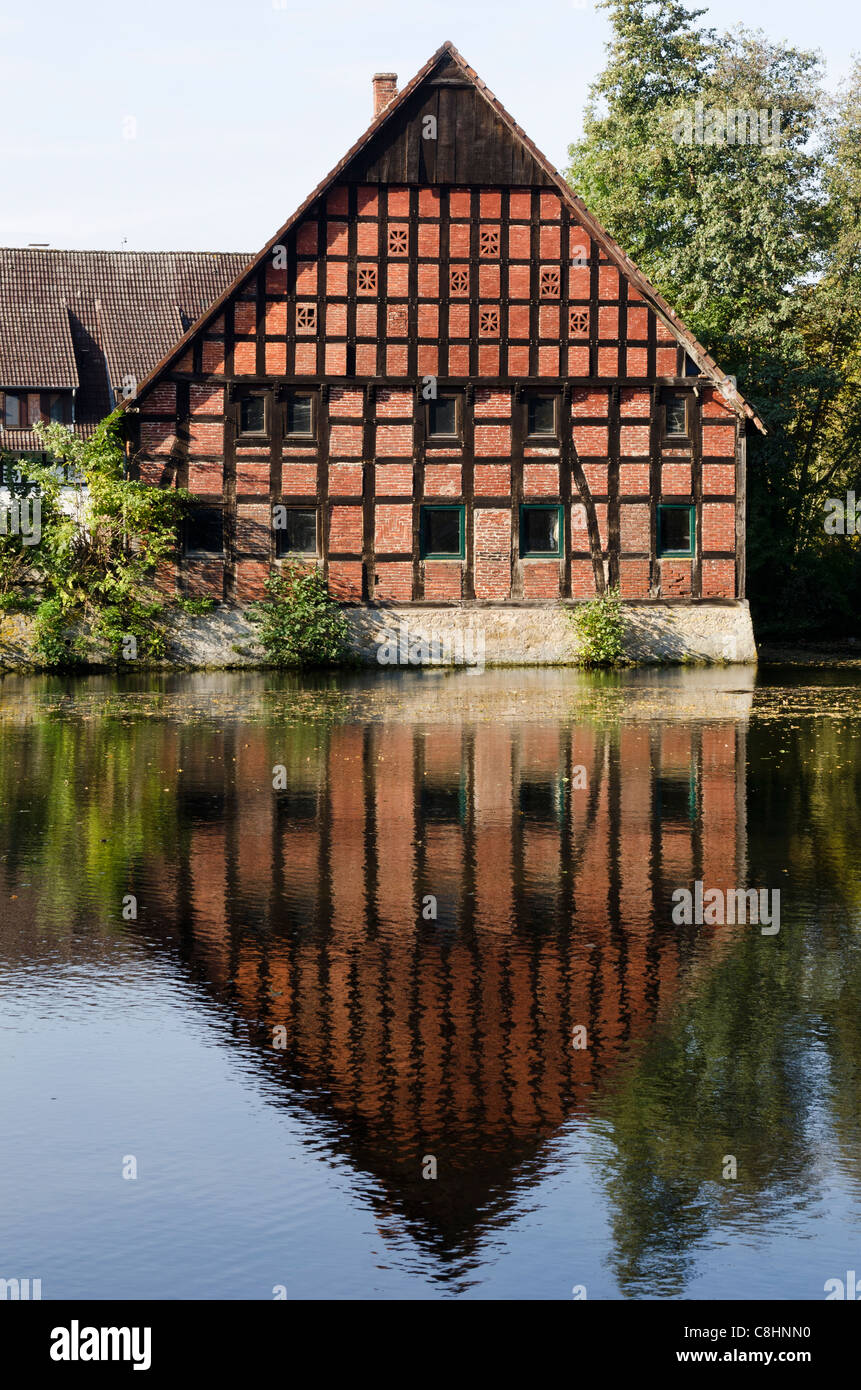 Fachwerkhaus reflection on the lake at Heeperholz Heepen, Bielefeld, Germany Stock Photo