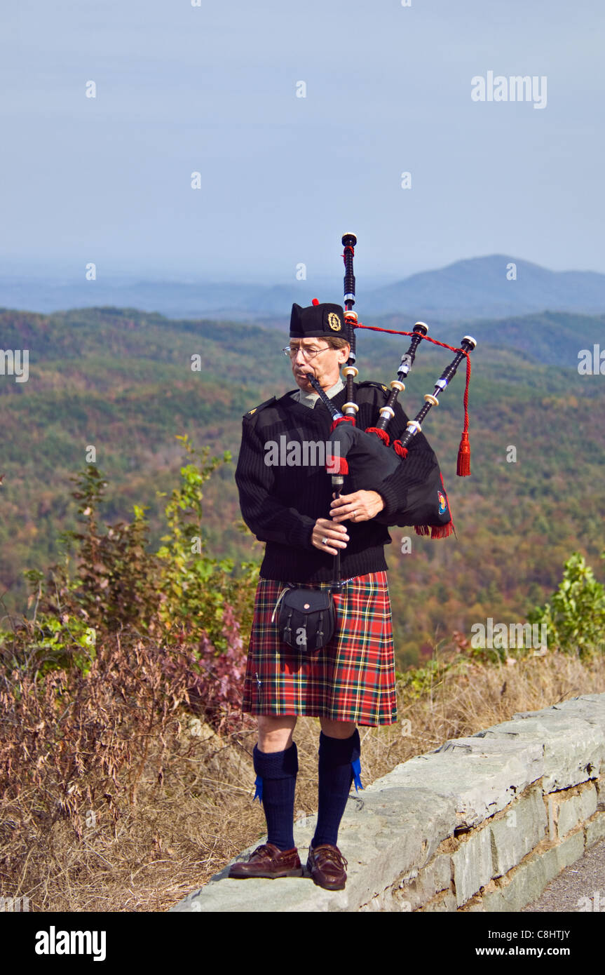 Skirl of the pipes hires stock photography and images Alamy