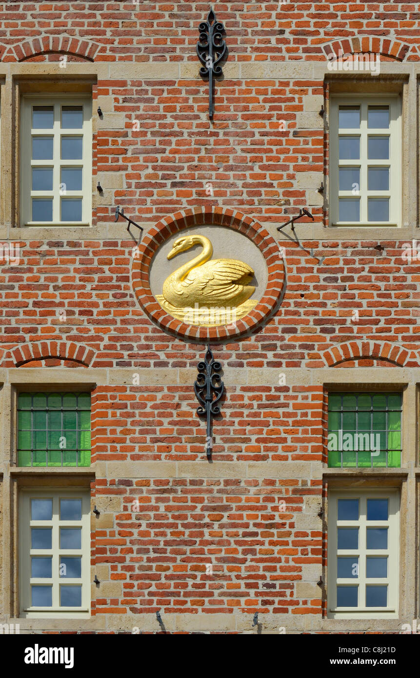 Ghent / Gent, Belgium. Korenhuis - facade detail, Golden Swan Stock Photo
