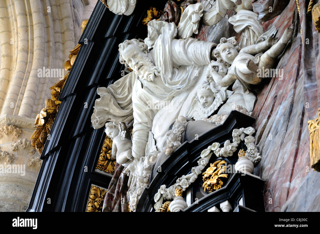 The high altar of st nicholas hi-res stock photography and images - Alamy