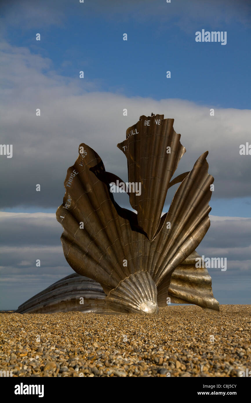 The artist Maggi Hambling's Scallop structure stands on the beach at Aldeburgh. It celebrates  the work of Benjamin Britten Stock Photo