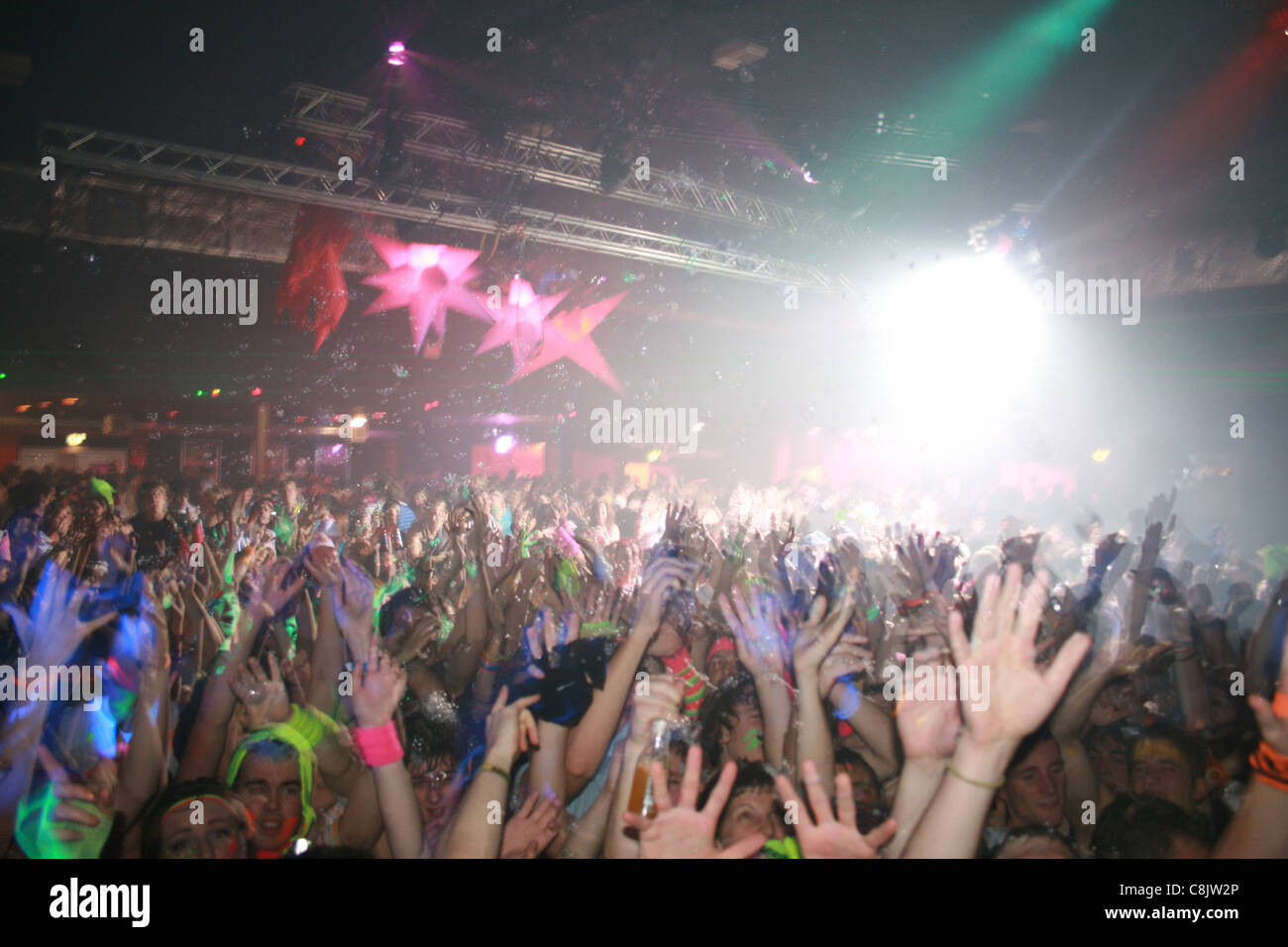 A packed dancefloor of students at UCLan at 53 Degrees in Preston Stock