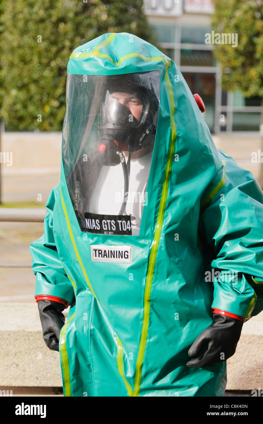 paramedics-wearing-gas-tight-suits-gts-during-the-launch-of-northern
