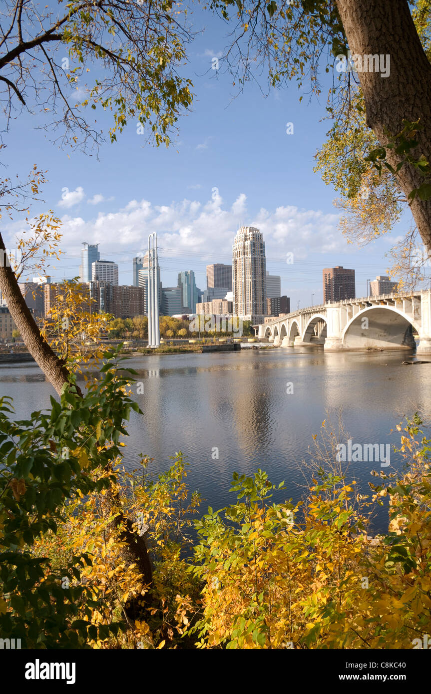 along the shores of mississippi river in saint anthony area of minneapolis minnesota Stock Photo