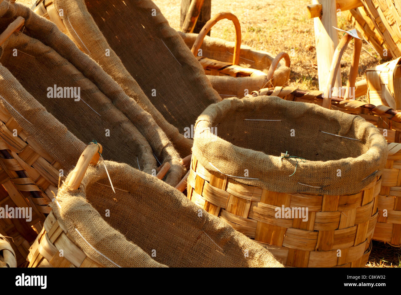 Baskets and handicrafts hires stock photography and images Alamy