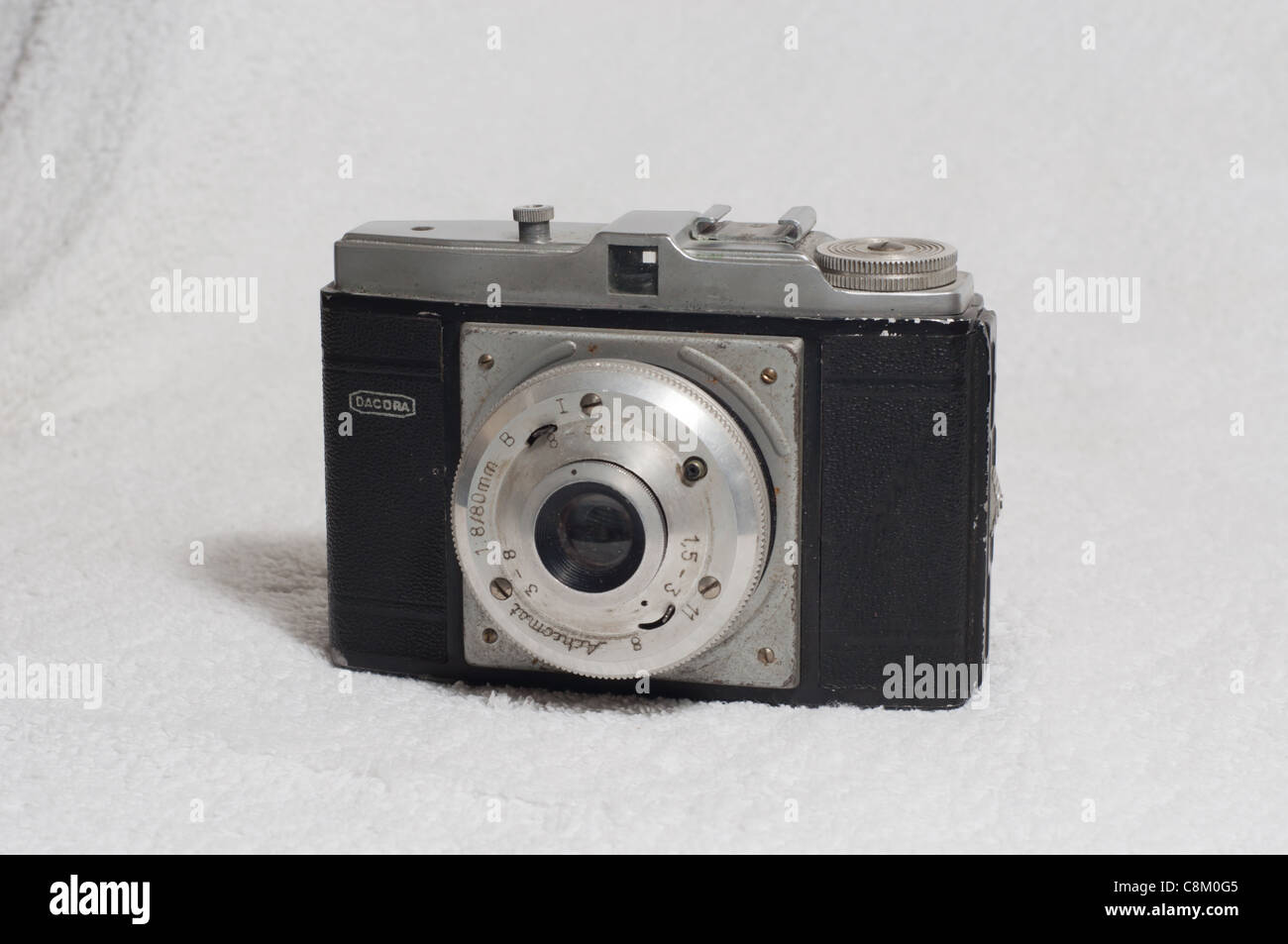 The Dacora Digna is a medium format fixed-lens viewfinder camera introduced by Dacora-Kamerawerk in 1954. Taking 120 roll film. Stock Photo