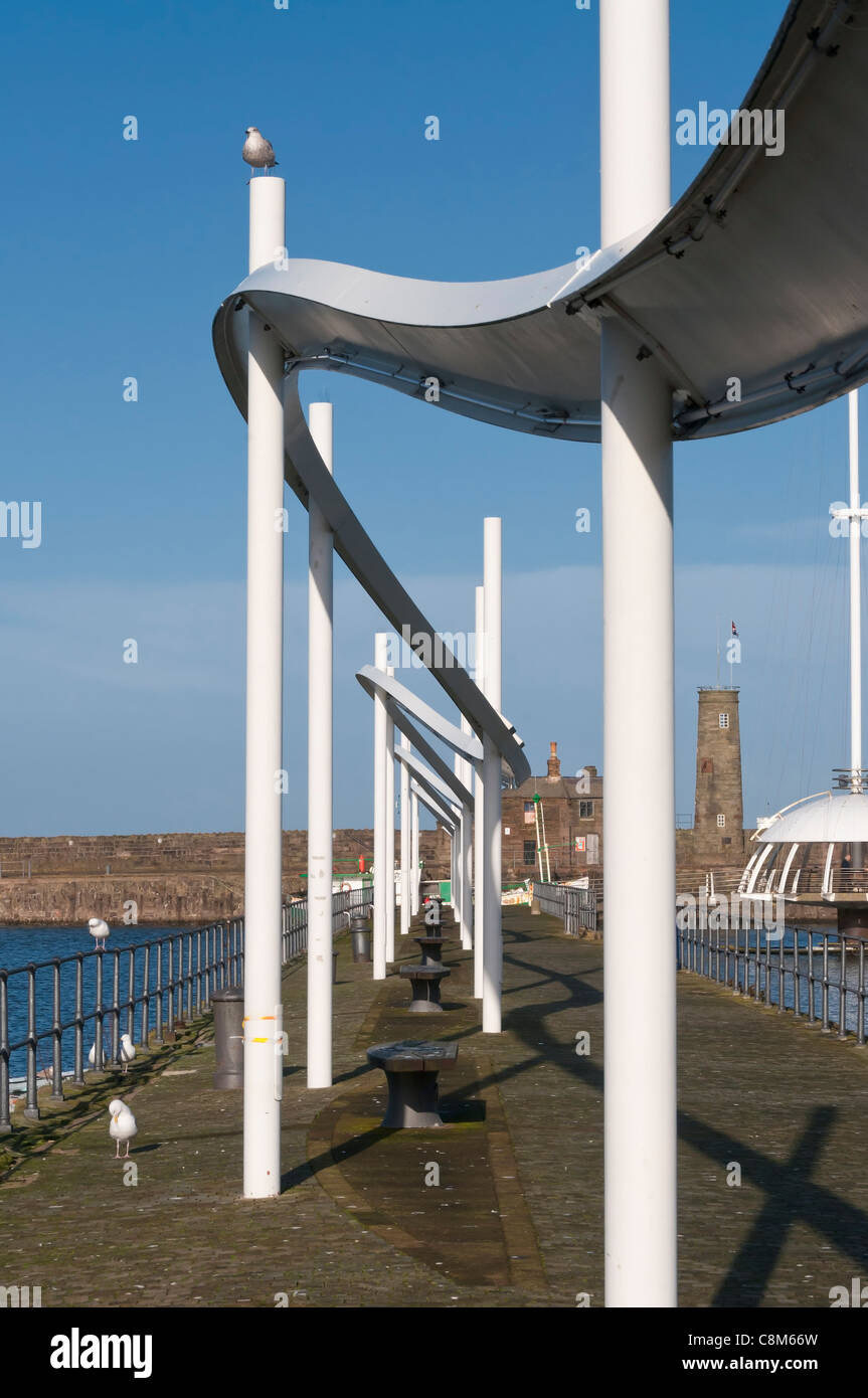 Harbor structure hi-res stock photography and images - Alamy