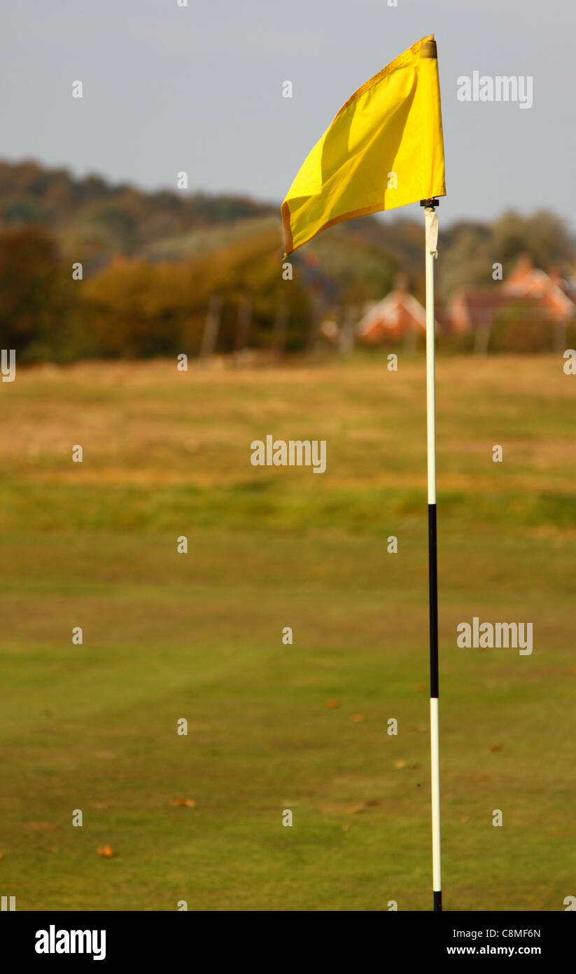 Golf hole flag hires stock photography and images Alamy