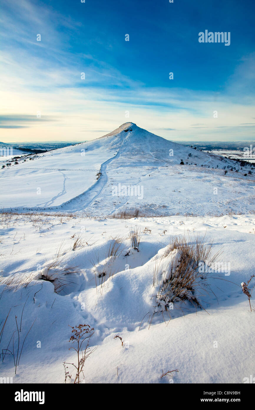 Roseberry Topping from Little Roseberry in Winter Snow, North Yorkshire Stock Photo