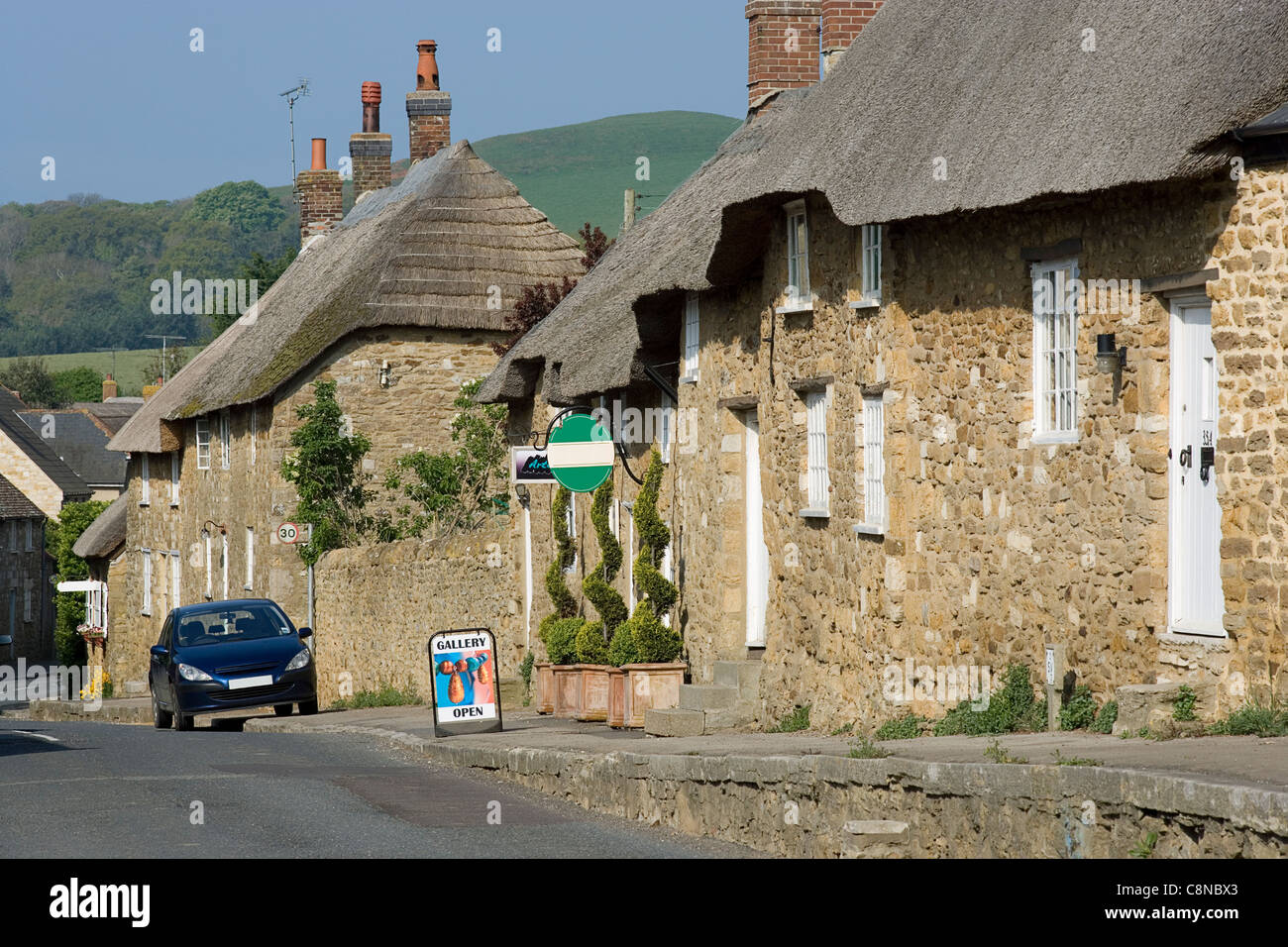 Great Britain, England, Dorset, Abbotsbury, Village centre with
