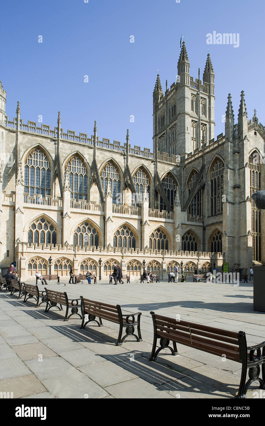 Great Britain, England, Somerset, Bath, Bath Abbey, Facade and square ...
