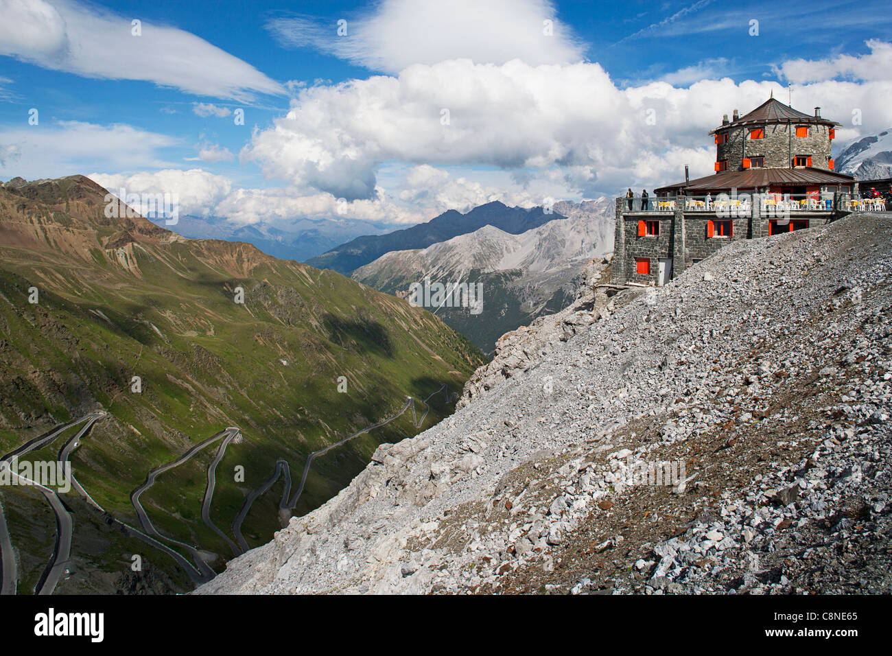 Italy, Passo di Stelvio (Stelvio Pass, Stilfserjoch), winding road of hairpin bends to the summit of the pass Stock Photo