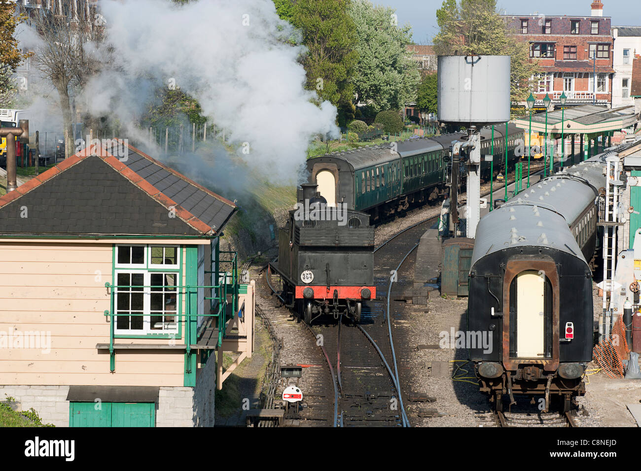 Old fashioned railway station traditional hi-res stock photography and ...