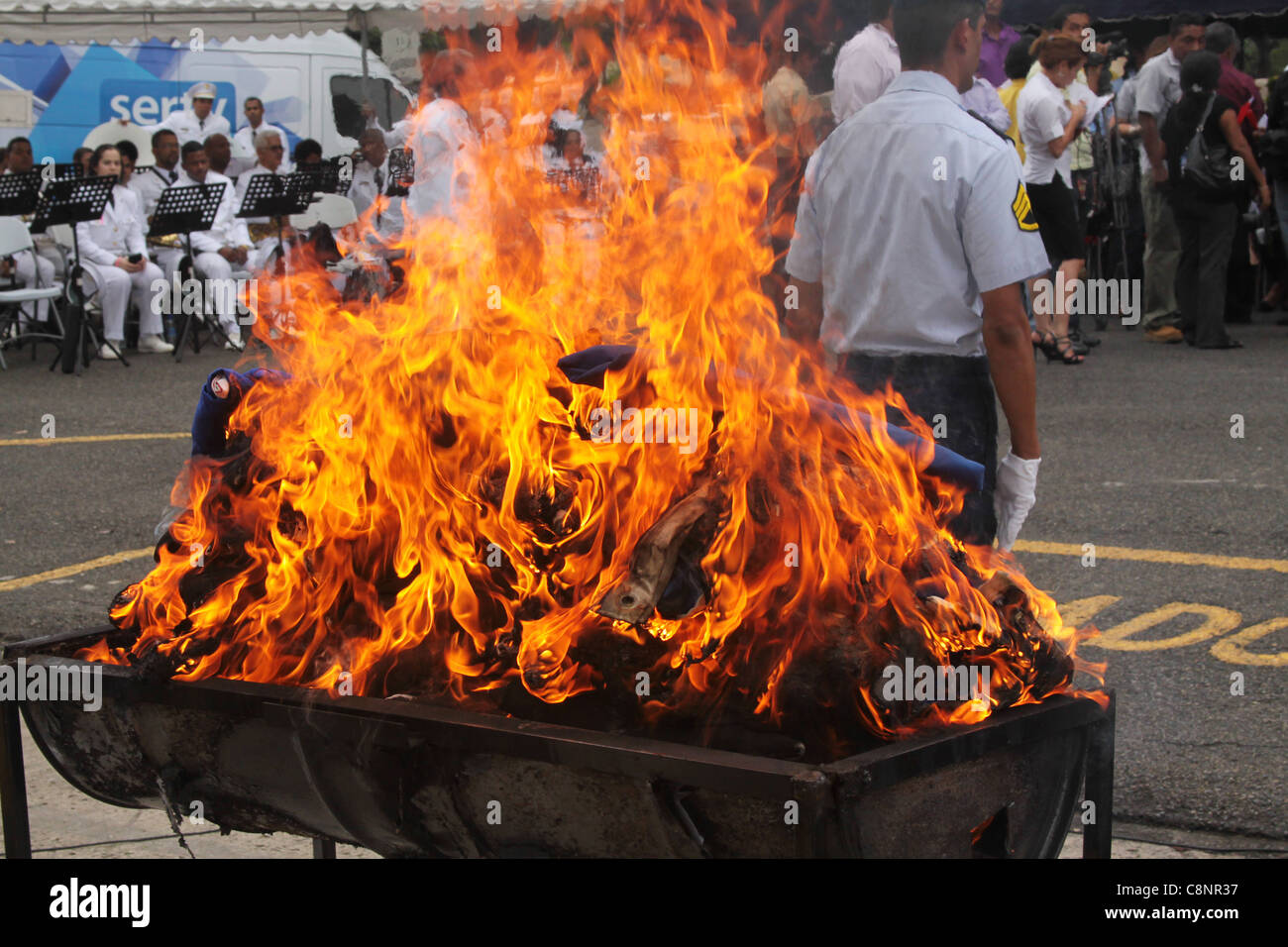 Burning old flags ceremony in Panama City Stock Photo Alamy