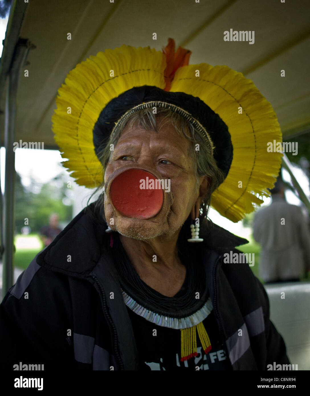 Raoni "Moulinsart" the Kayapo Indian Chef at the Castle de Cheverny A few special moments with Raoni Portrait Stock Photo