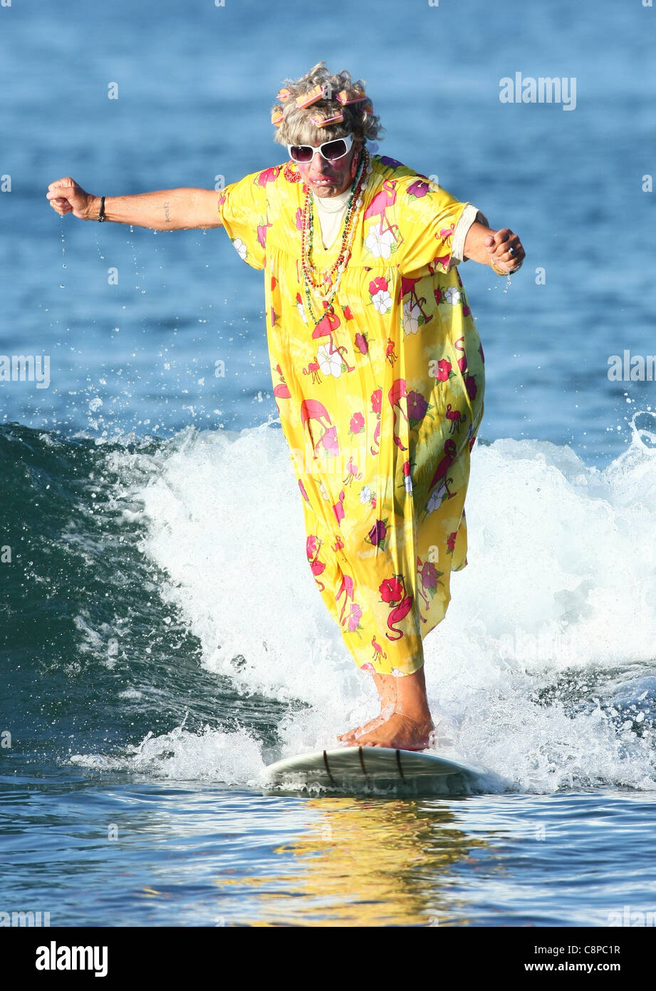 MALE SURFER AS OLD LADY BLACKIE'S HALLOWEEN COSTUME SURF CONTEST 2011