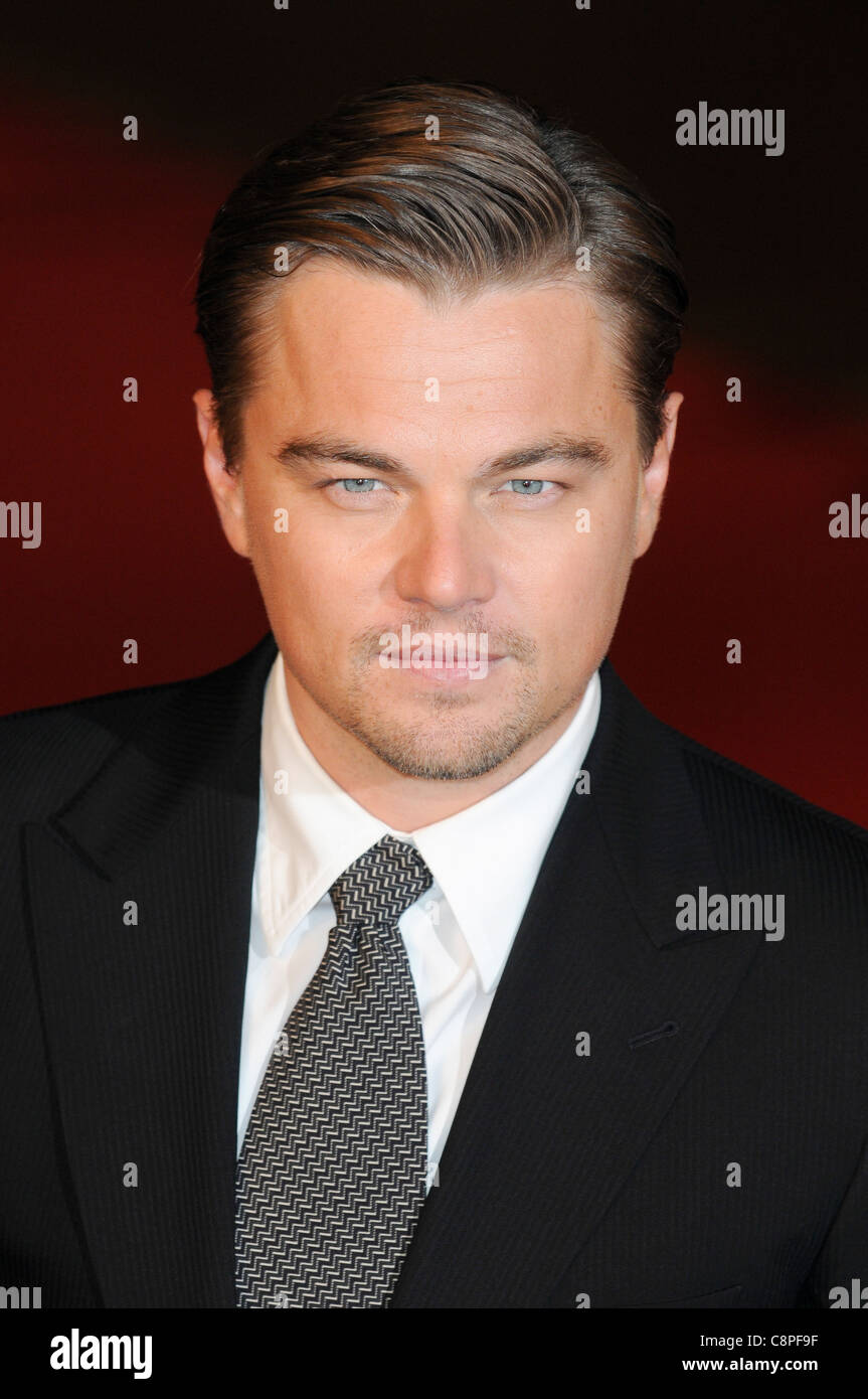 Leonardo DiCaprio arrives at the Revolutionary Road European premiere at  Odeon, Leicester Square, London, 18th January 2009 Stock Photo - Alamy