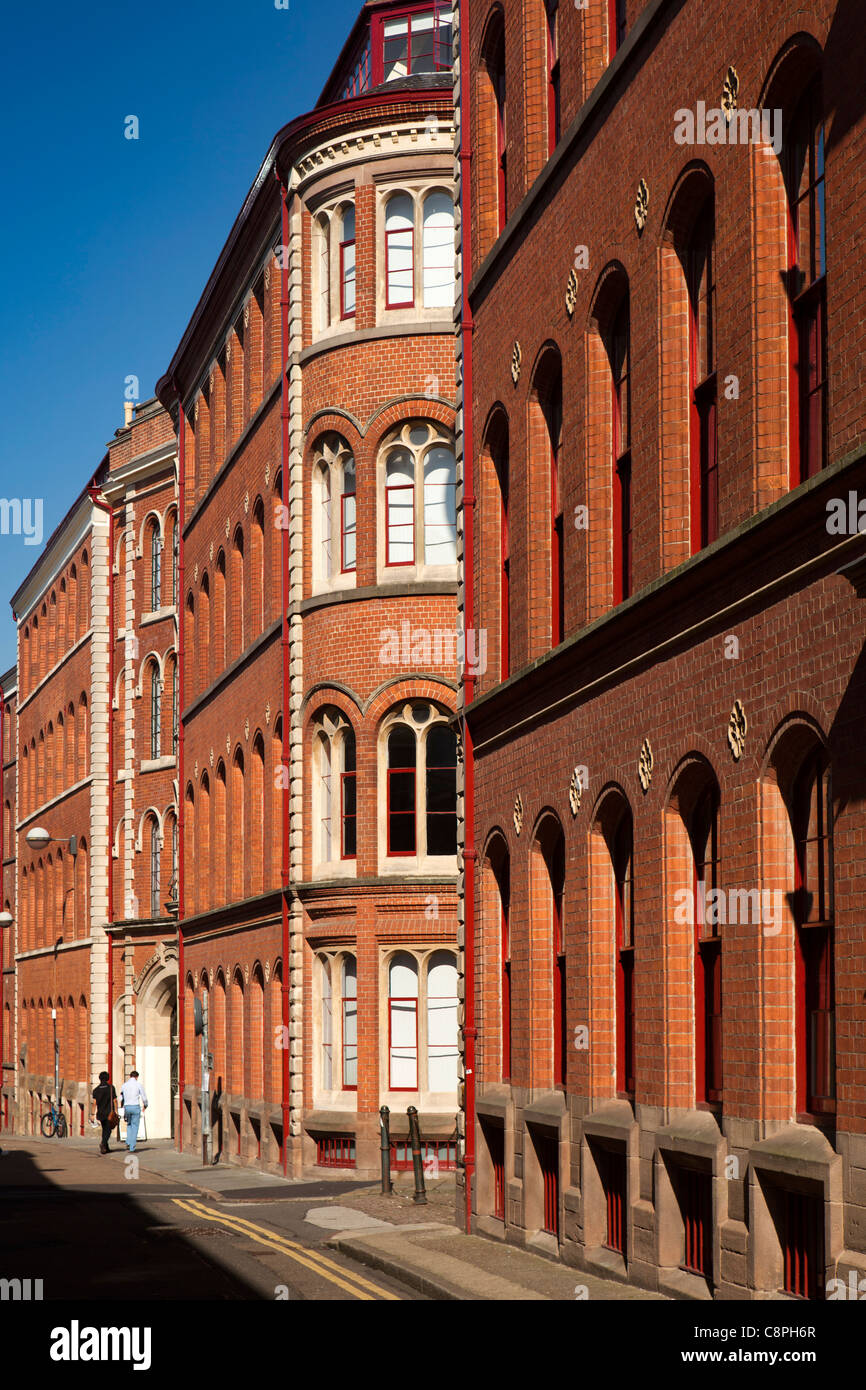 UK, Nottinghamshire, Nottingham, Lace Quarter, St Mary’s Gate, old textile trade office and factory buildings Stock Photo