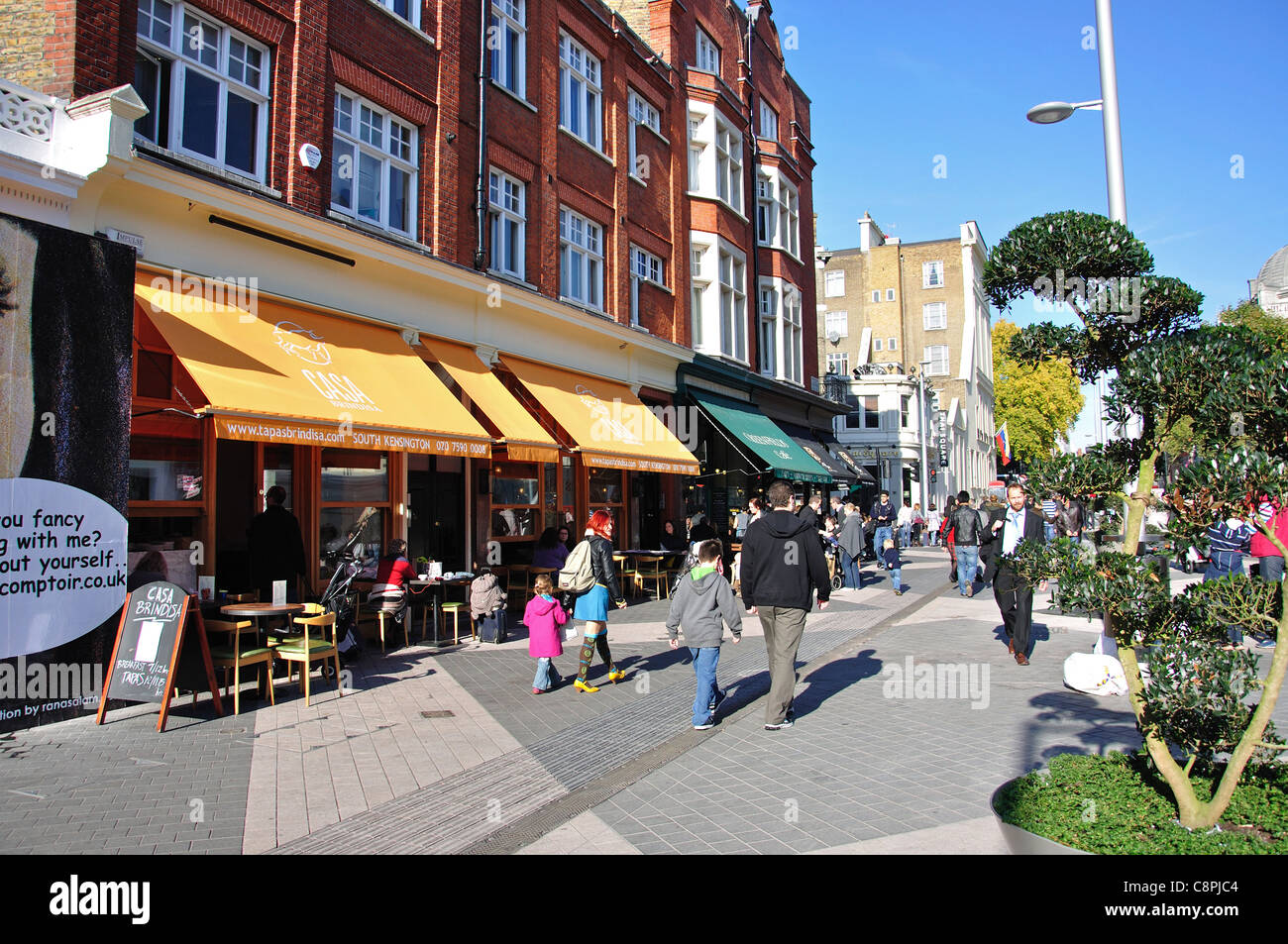 Outdoor cafes on Exhibition Road, Kensington, Royal Borough of Kensington and Chelsea, Greater London, England, United Kingdom Stock Photo