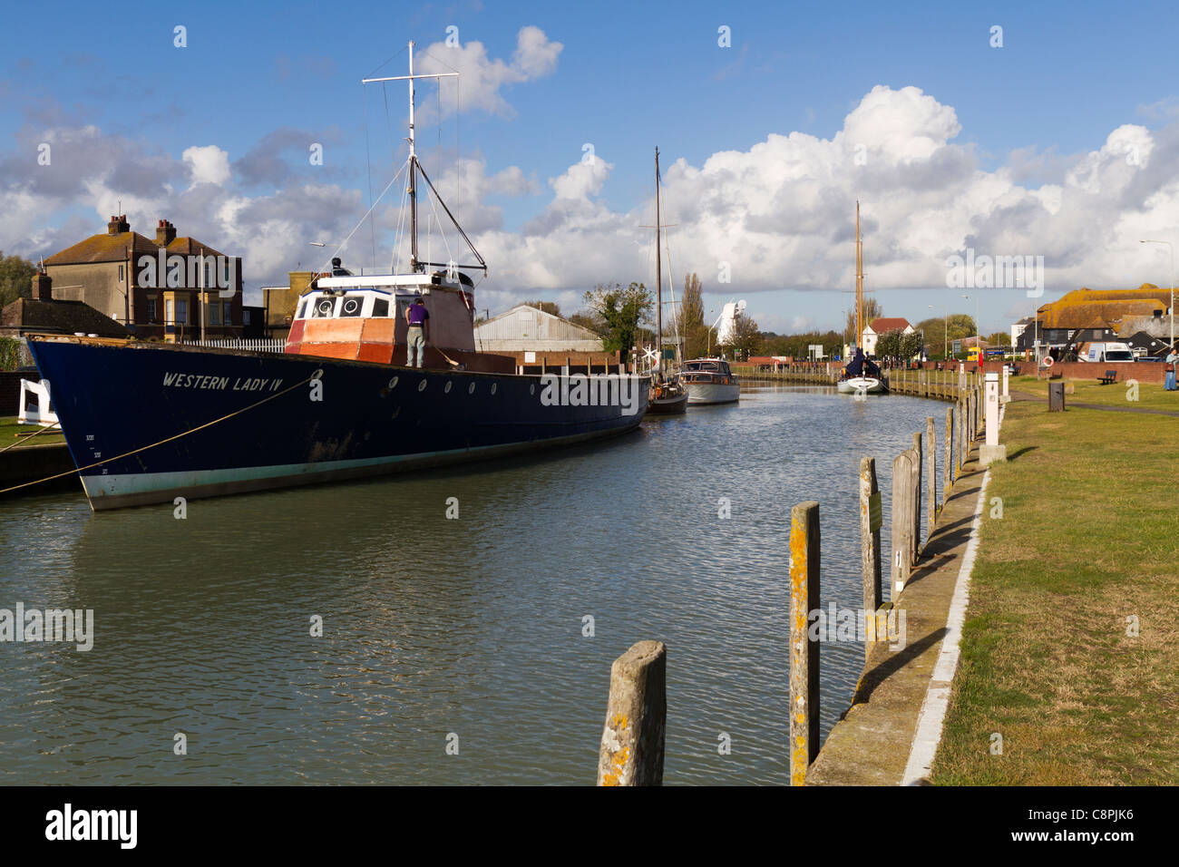 Rye harbour east sussex hi-res stock photography and images - Alamy