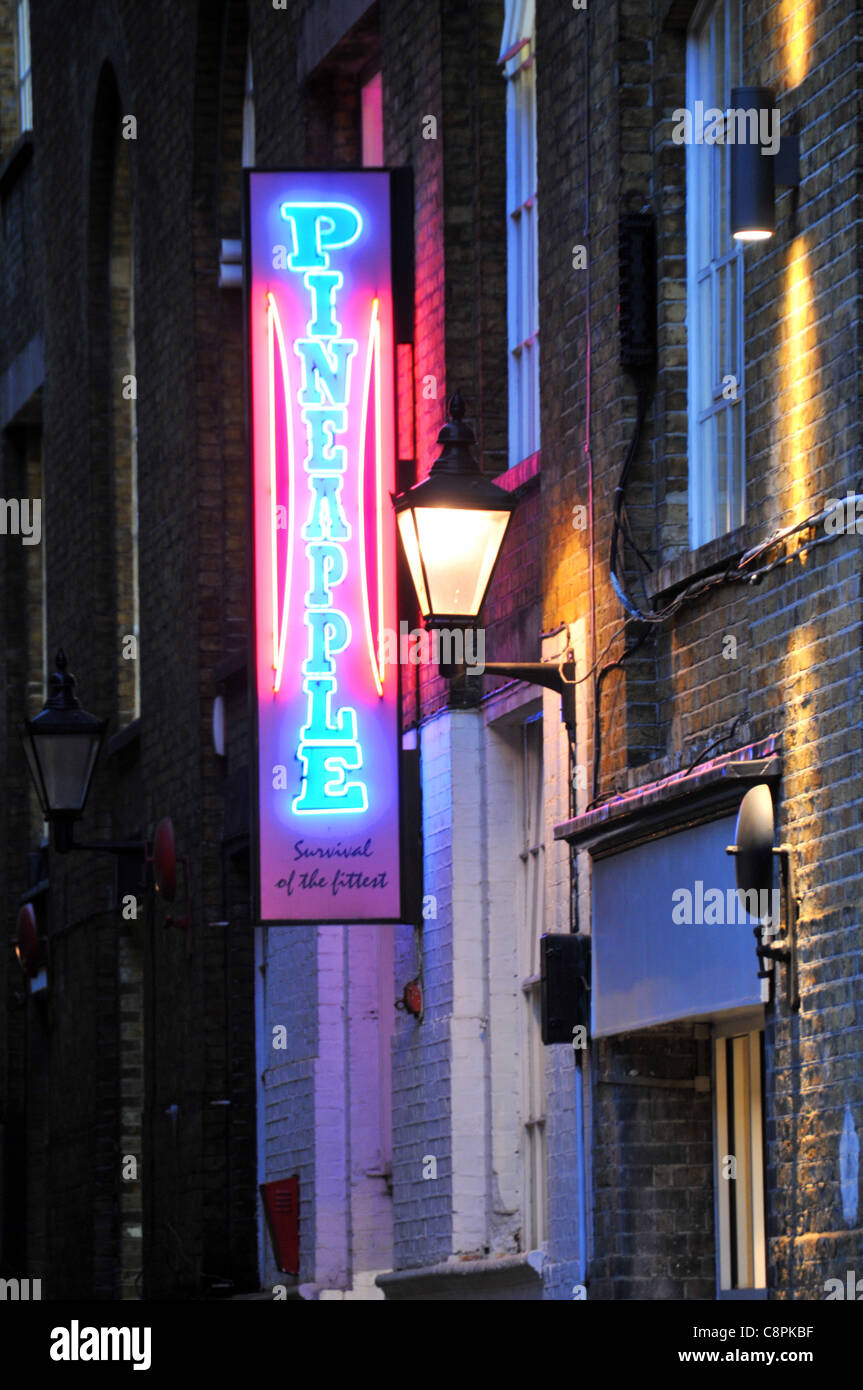Pineapple dance studio hires stock photography and images Alamy