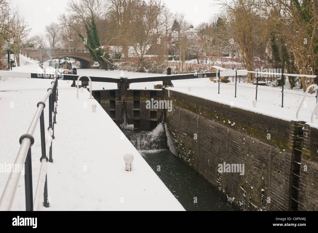 Frozen lock gates River Stort and the Stort Navigation at Harlow Mill