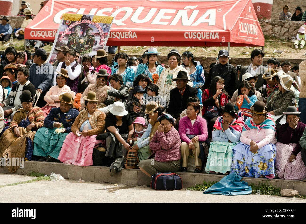 Traditional Peruvian women at the fiesta de Nuestra Señora del Rosario in Chucuito Puno Peru Stock Photo