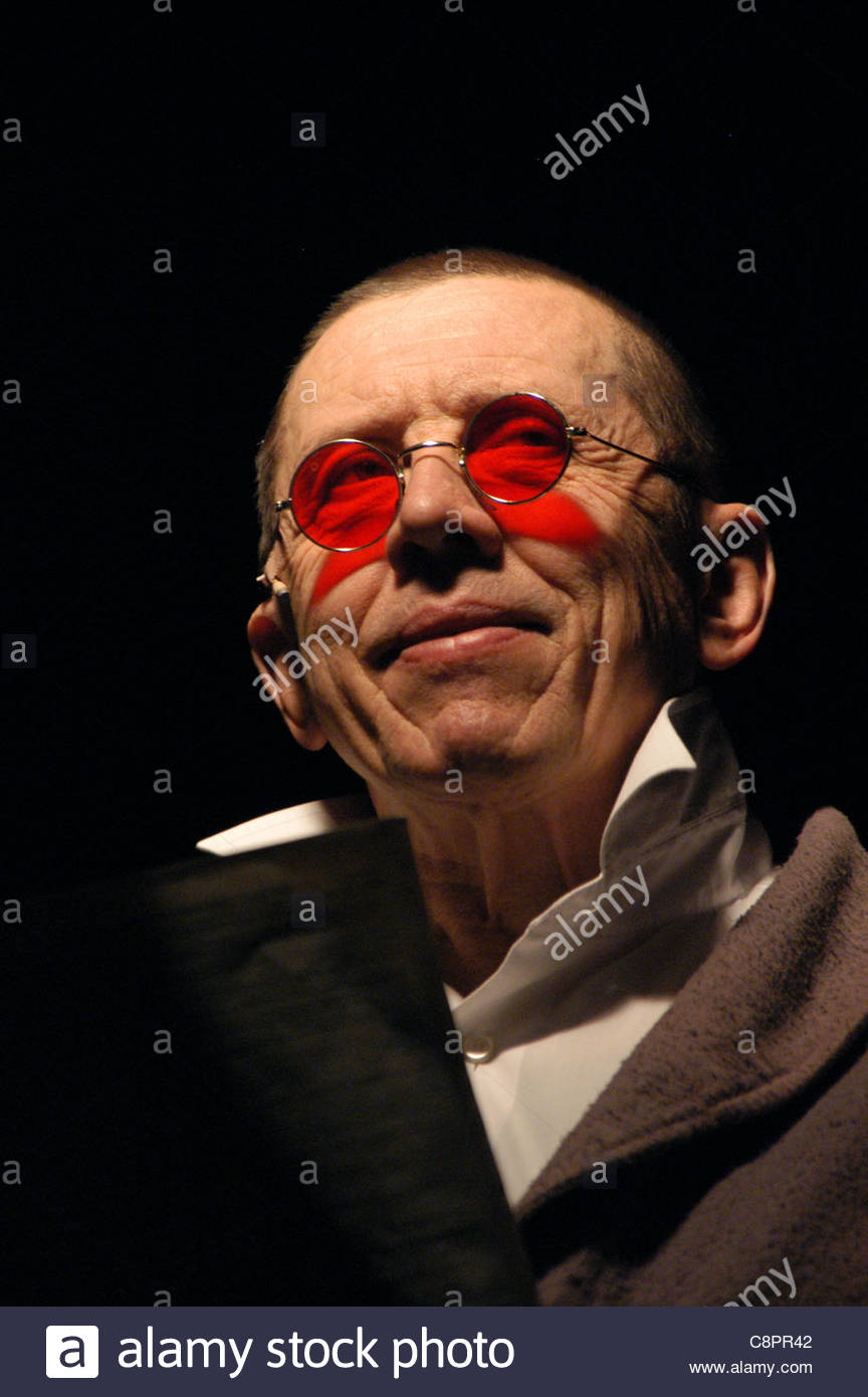 Valery Zolotukhins health: The actor has a brain tumor, he fell into a coma 12.03.2013 Valery Zolotukhins health: The actor has a brain tumor, he fell into a coma 12.03.2013