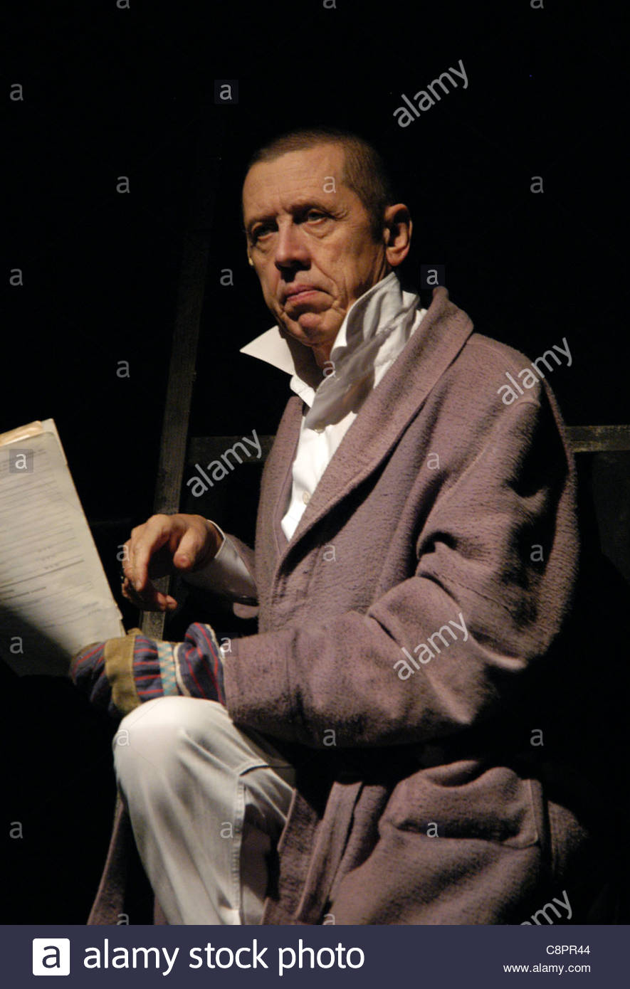 Valery Zolotukhins health: The actor has a brain tumor, he fell into a coma 12.03.2013 Valery Zolotukhins health: The actor has a brain tumor, he fell into a coma 12.03.2013