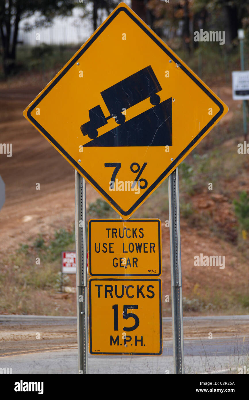 Steep grade warning on highway, Boston Mountains, Arkansas Stock Photo