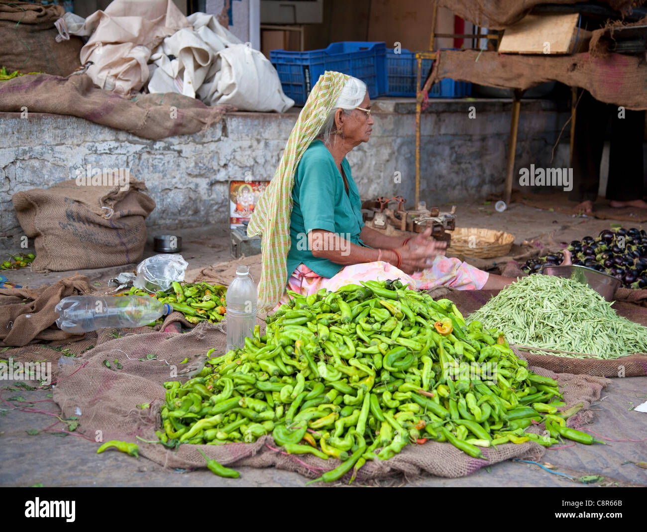 Vegetable market in Jodhpur, better know as the Sandar market Stock Photo Alamy