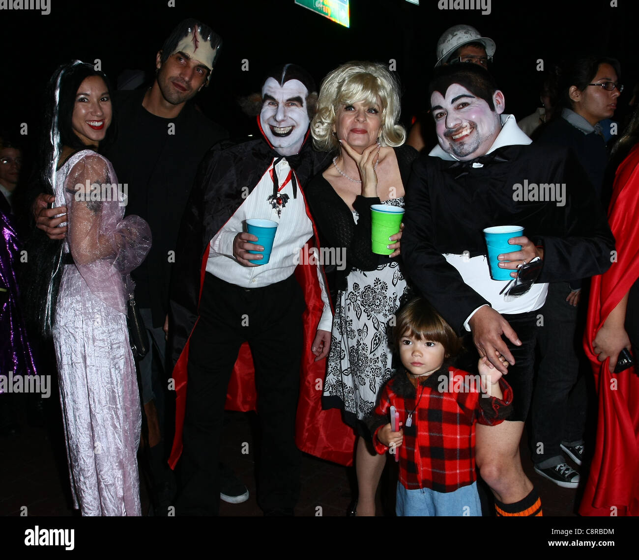 Famille addams Banque de photographies et d'images à haute résolution -  Alamy