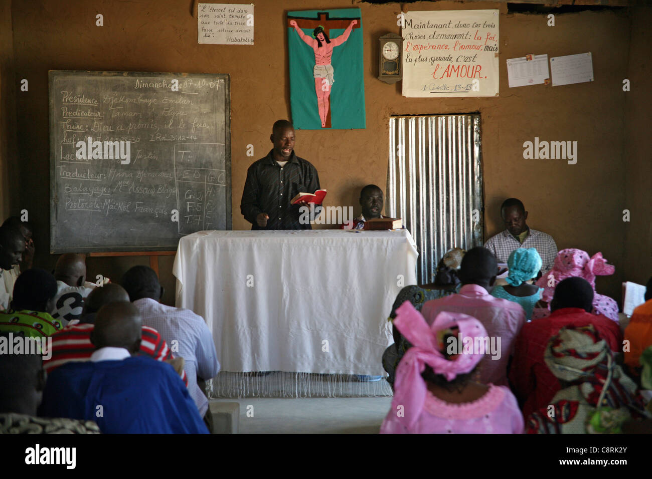 Catholic mass church africa hi-res stock photography and images - Alamy
