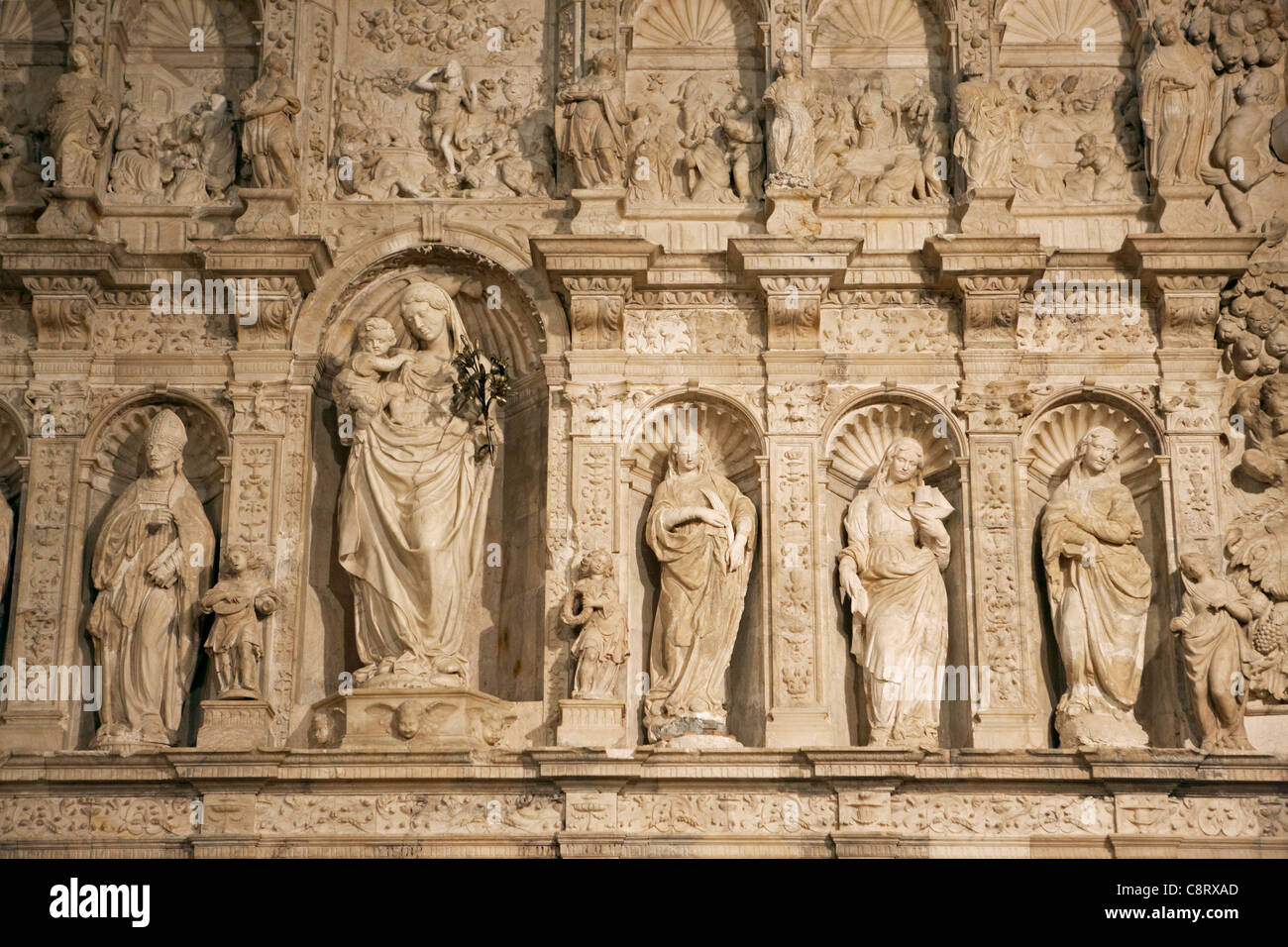 Detail of the altar at the Royal Abbey of Santa Maria de Poblet. Vimbodi i Poblet, Catalonia, Spain. Stock Photo