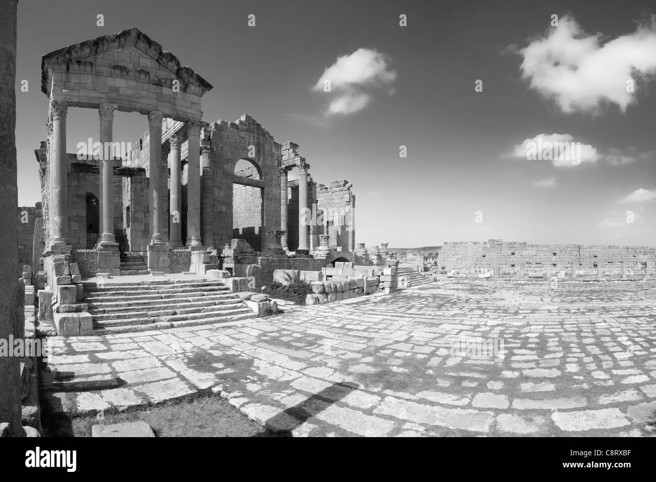 Roman ruins Black and White Stock Photos & Images - Alamy