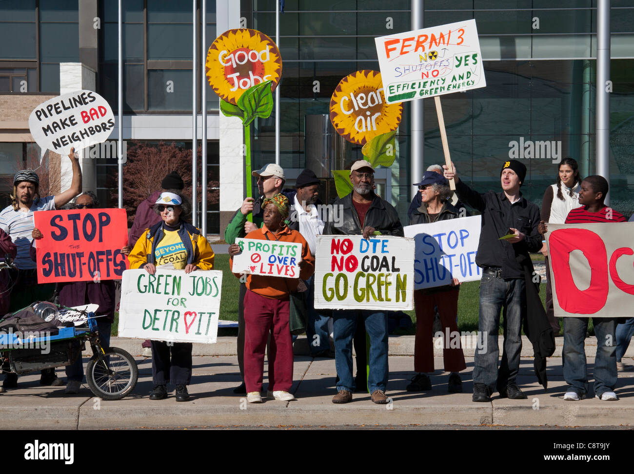 Detroit, Michigan - The Sierra Club, the Michigan Welfare Rights Organization, and Occupy Detroit picketed DTE Energy, calling for clean and affordable energy and an end to utility shutoffs for DTE's gas and electric customers. DTE burns mostly coal, and has just announced a $174 Stock Photo