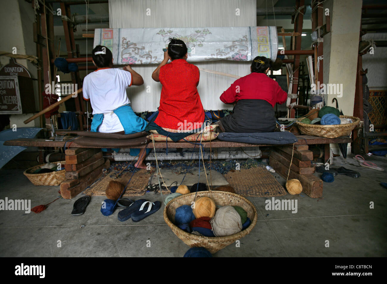 carpet weaving in Kathmandu, nepal Stock Photo Alamy