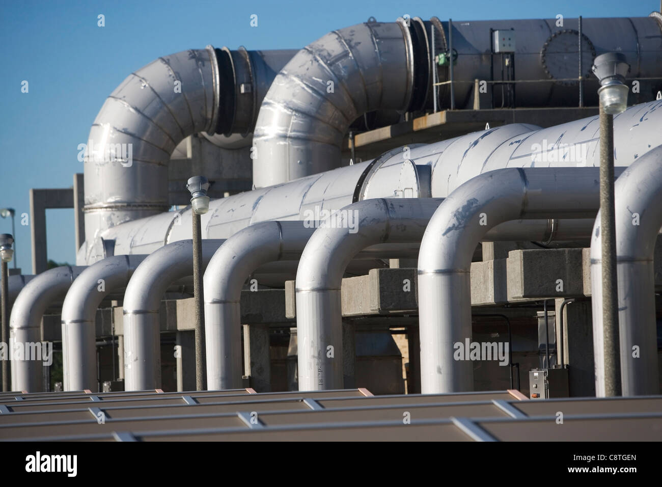 USA, New York State, New York City, Pipes of water treatment plant