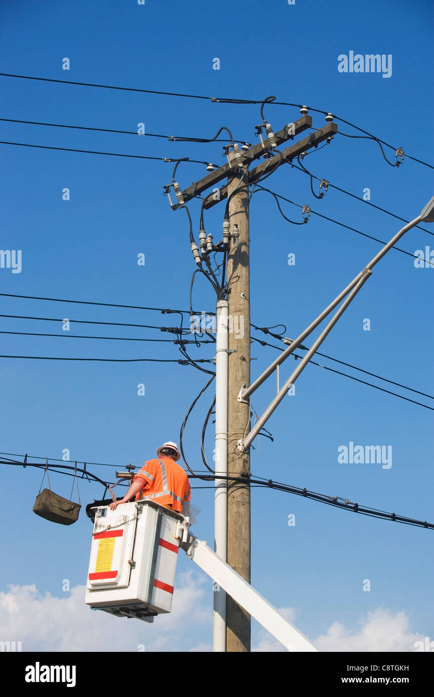 USA, New York State, New York City, Manhattan, Electrician working on
