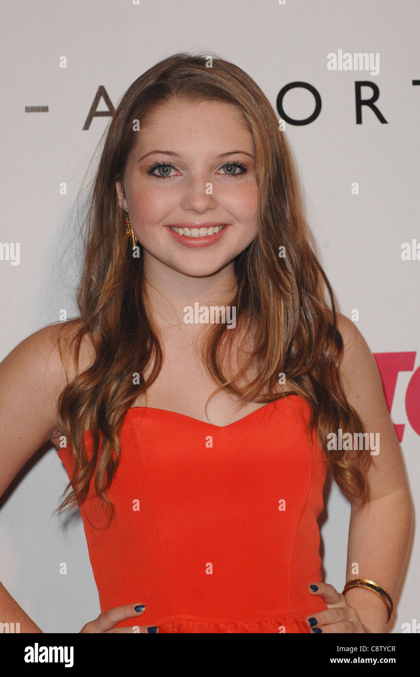 Sammi Hanratty at arrivals for Ninth Annual TEEN VOGUE Young Hollywood