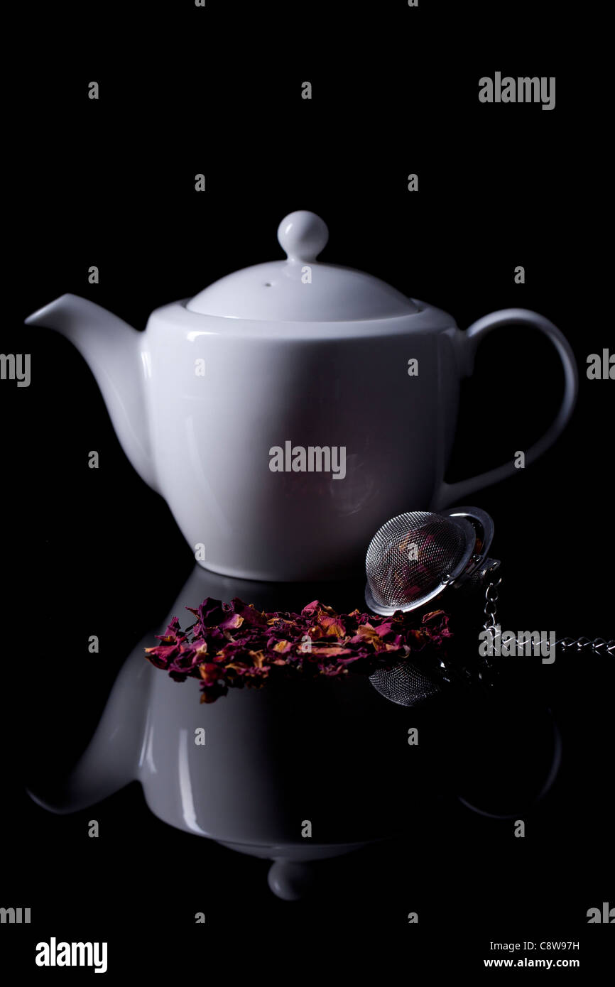 Teapot With Tea Strainer Stock Photo Alamy