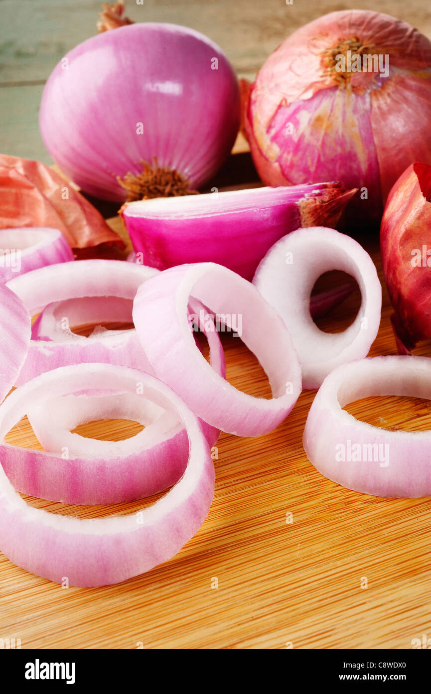 Sliced red onion in closeup hi-res stock photography and images - Alamy