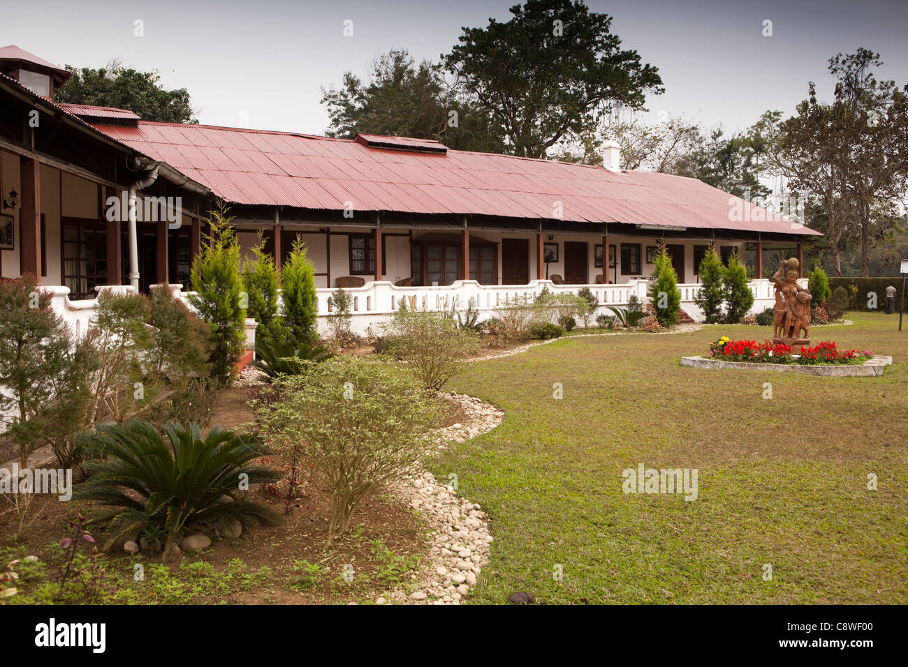 India, Assam, Jorhat, Gatoonga Tea Estate, Burra Sahib’s Bungalow traditional planters house garden Stock Photo