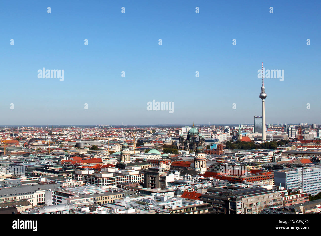 Berlin skyline hi-res stock photography and images - Alamy